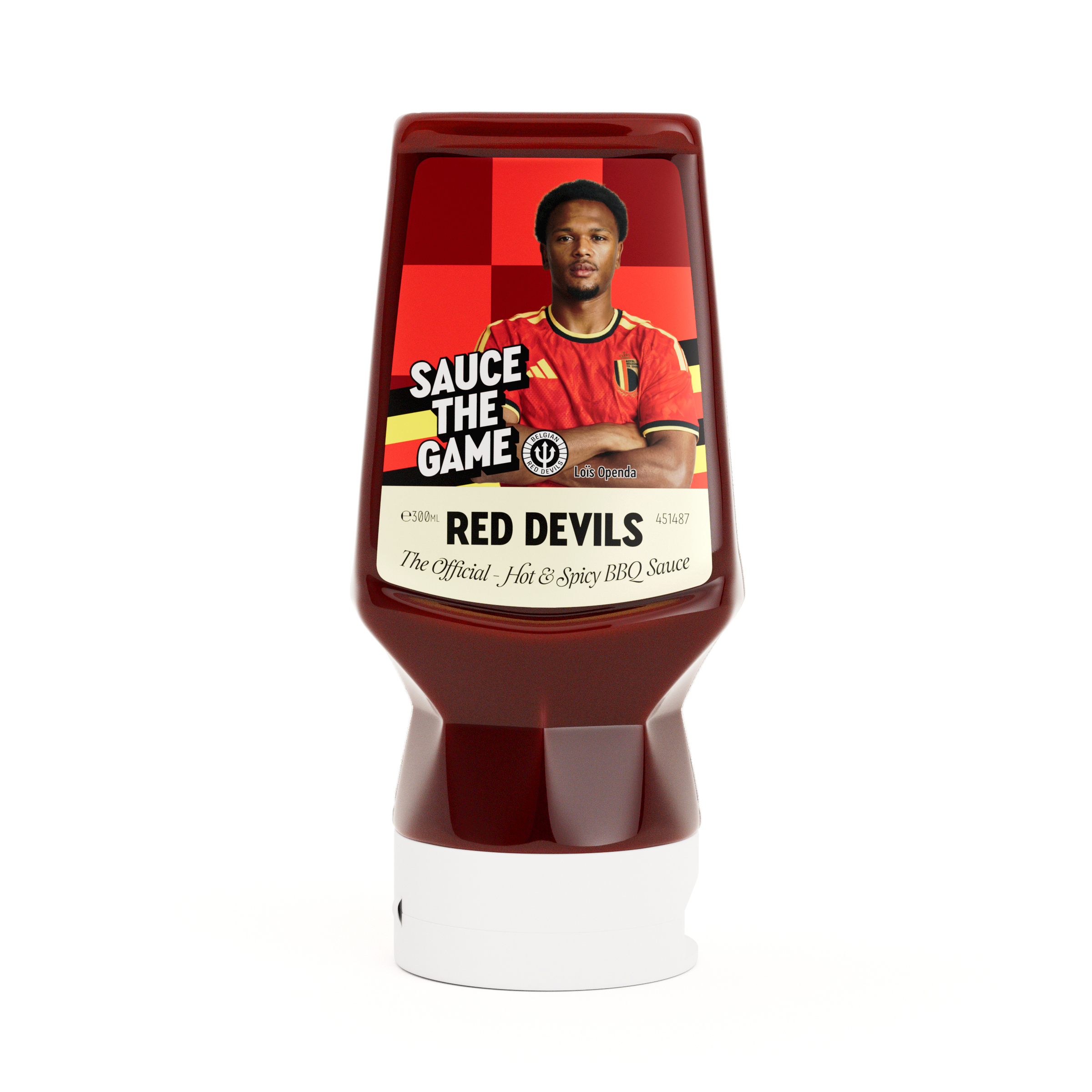 Red Devils-saus 300 ml van het Belgische sausmerk Brussels Ketjep BK. Een pittige barbecuesaus om de Rode Duivels in Amerika te steunen. Verpakking met Loïs Openda